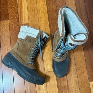 Women NorthFace boots